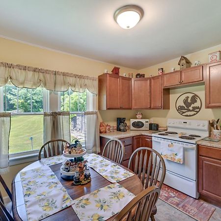 Grandmas Farm House On 125 Acres With Fire Pit! Beattyville Extérieur photo